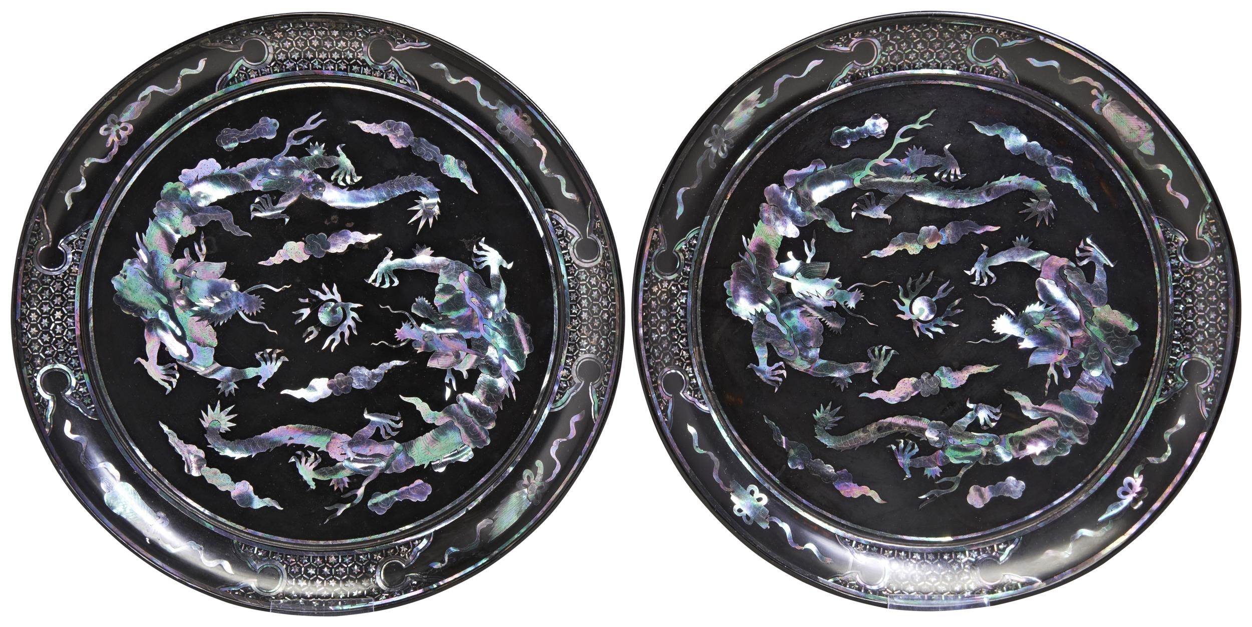 A PAIR OF RYUKYO MOTHER-OF-PEARL INLAID DISHES EDO PERIOD, 18TH CENTURY each inlaid with two scaly