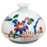 AN UNUSUAL SMALL WUCAI WATERPOT KANGXI PERIOD (1662-1722) possibly made for the Japanese market