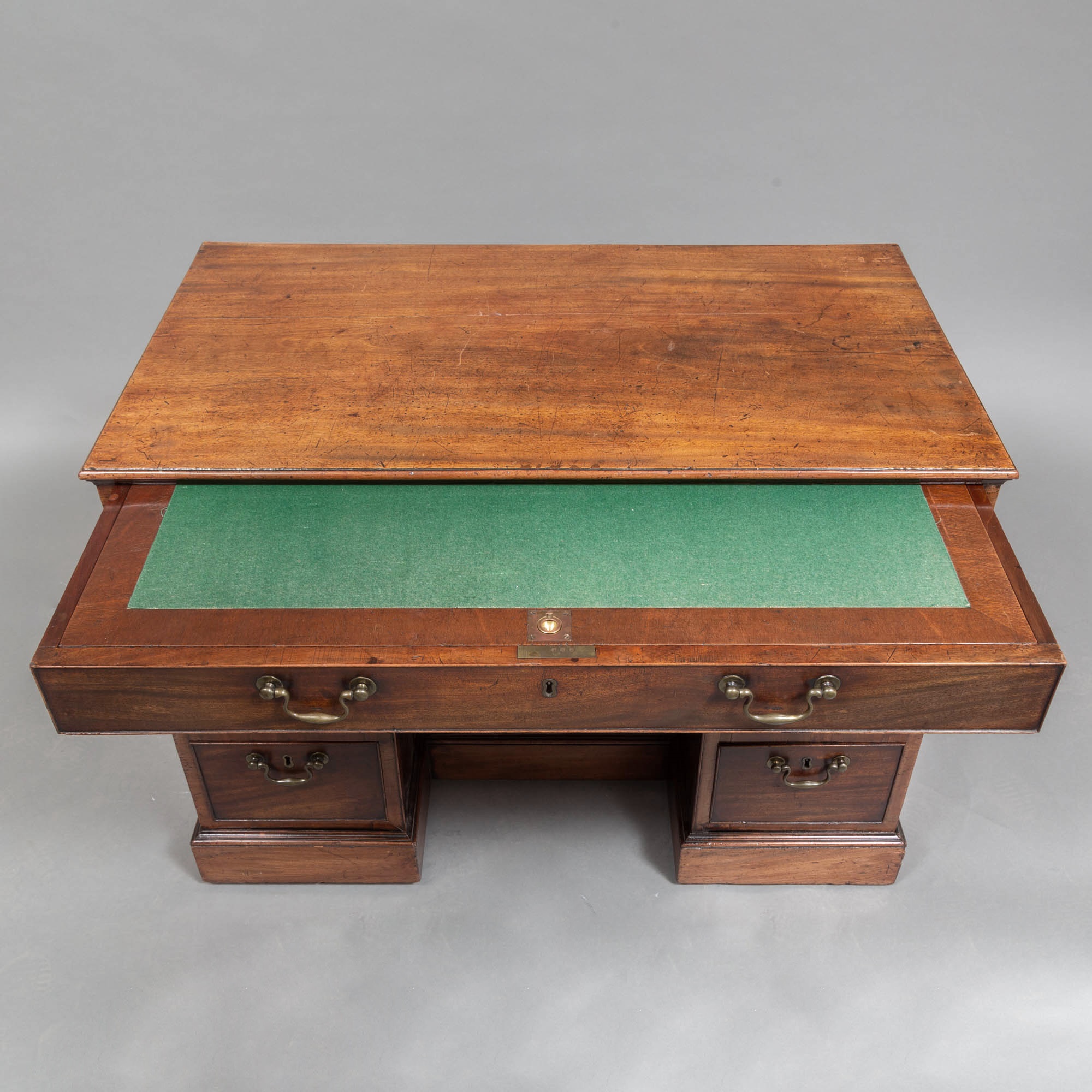 George III Mahogany Pedestal Desk - Image 6 of 10