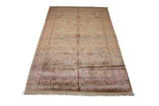 Silk and Metallic Thread Kayseri Carpet