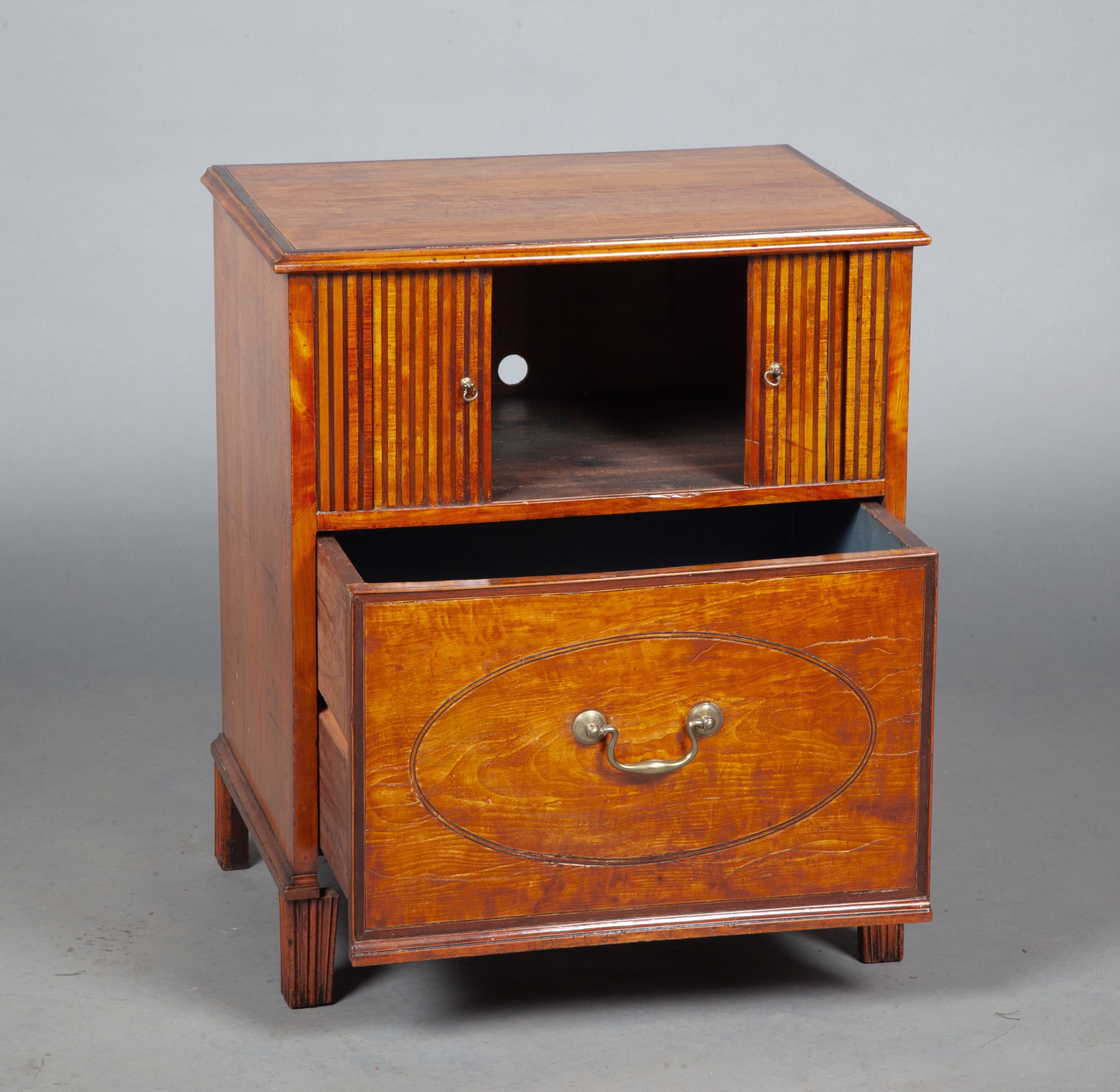 George III Inlaid Satinwood Bedside Cupboard Circa 1780 - Image 2 of 7