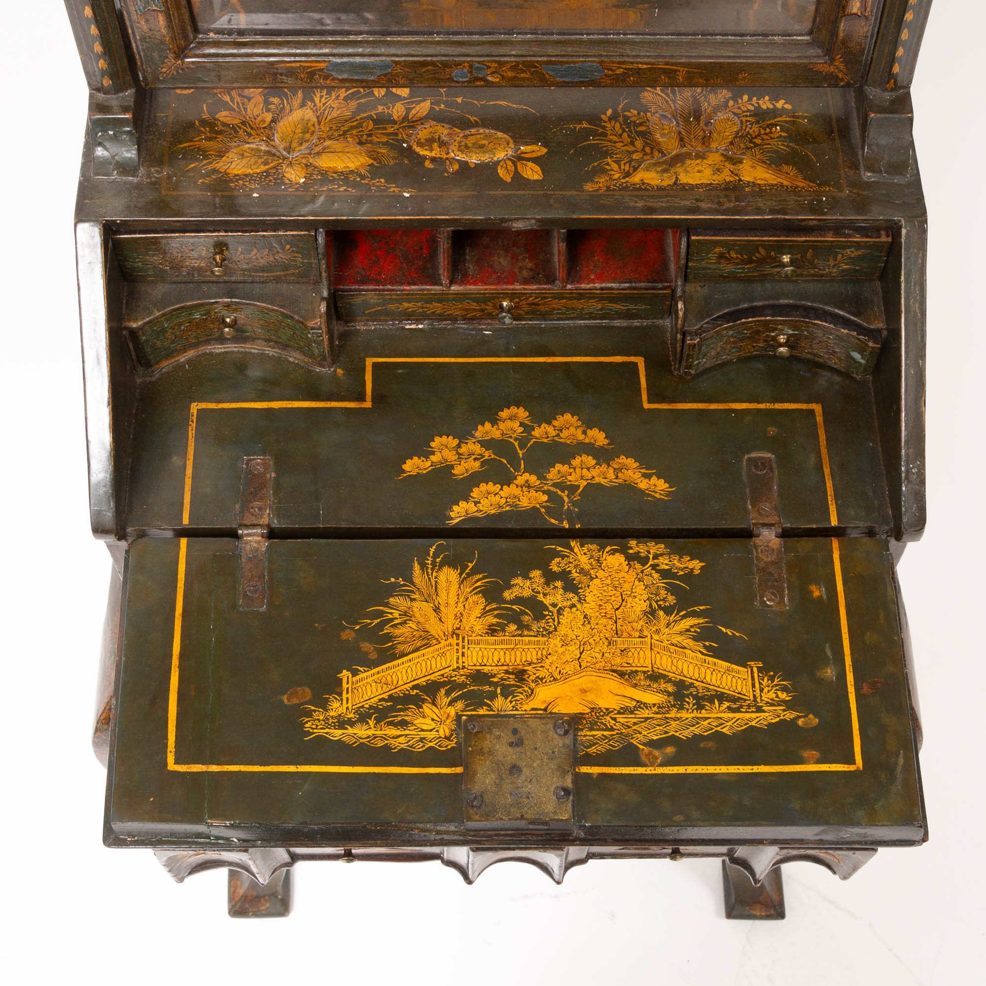 George I Green- and Gilt-Japanned Dressing-Bureau On-Stand, a 'Union Suite' - Image 4 of 12