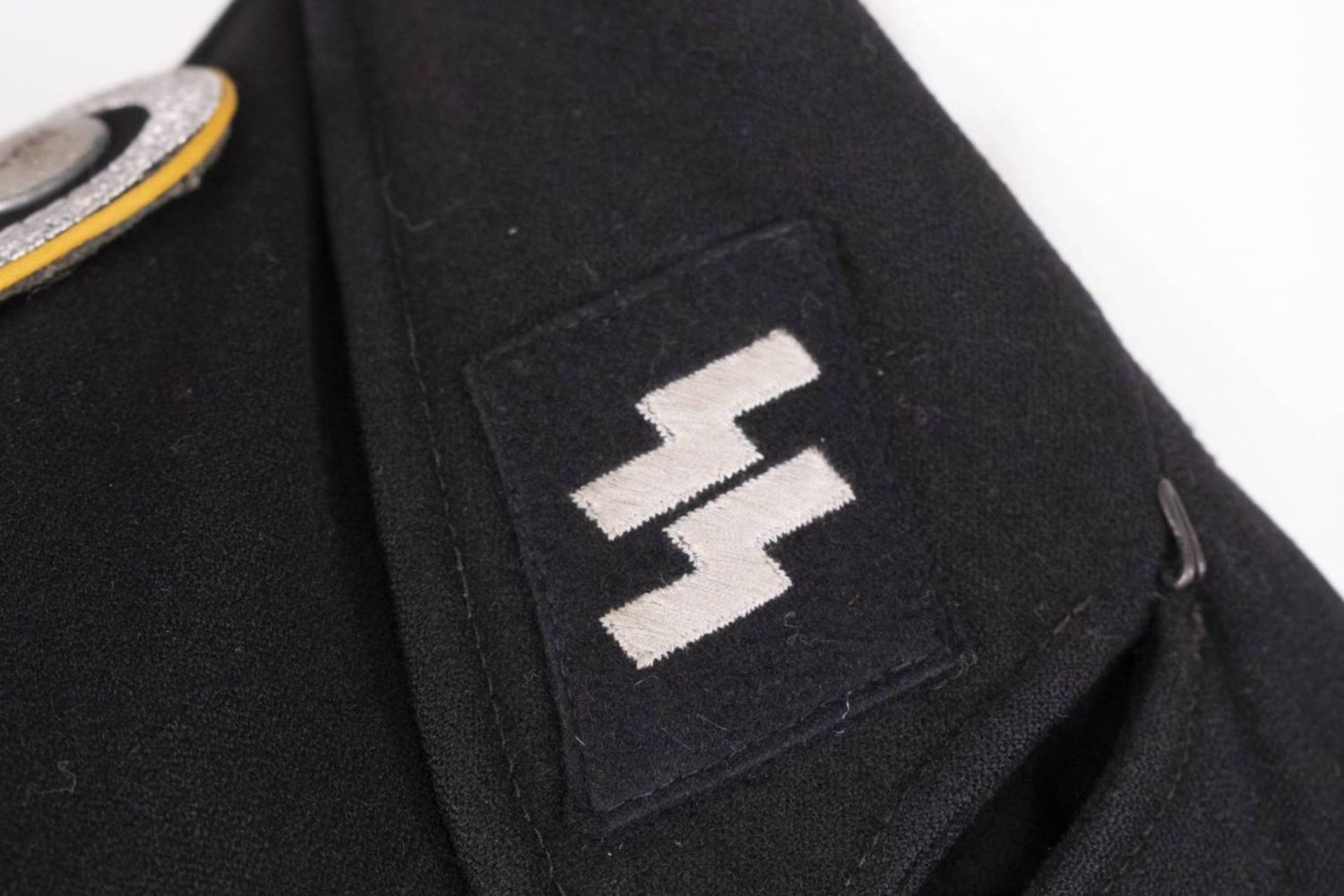 Waffen-SS, Feldbluse/Panzerjacke der schwarzen Sonderbekleidung für einen Hauptscharführer der - Bild 3 aus 30