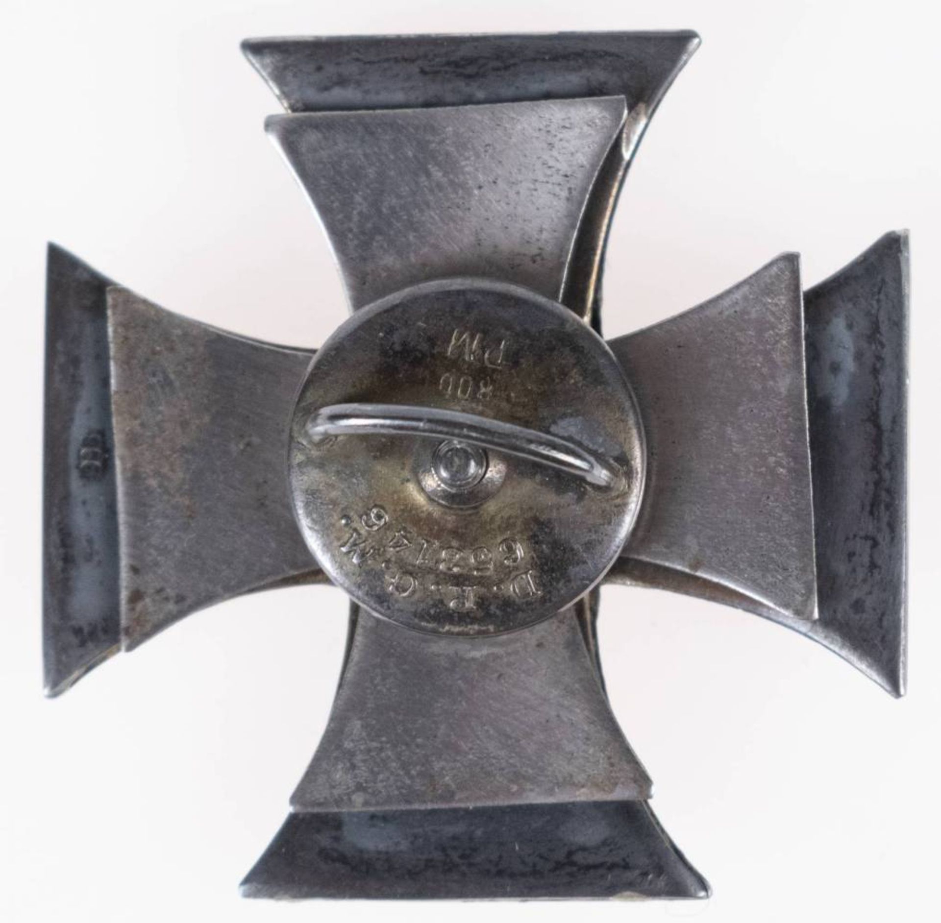Preußen, Eisernes Kreuz 1914 1. Klasse, magnetisch, gewölbte Form, rückseitig mit Punze "800", mit - Bild 4 aus 4