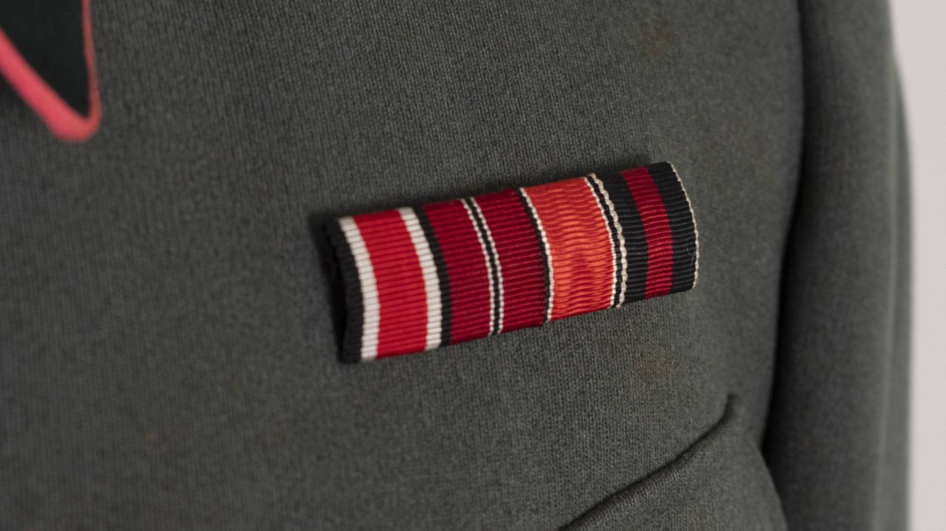 Wehrmacht Heer, 4-Taschen-Rock für Offiziere, Eigentumsstück (geschönt) eines Hauptmanns der - Bild 16 aus 26