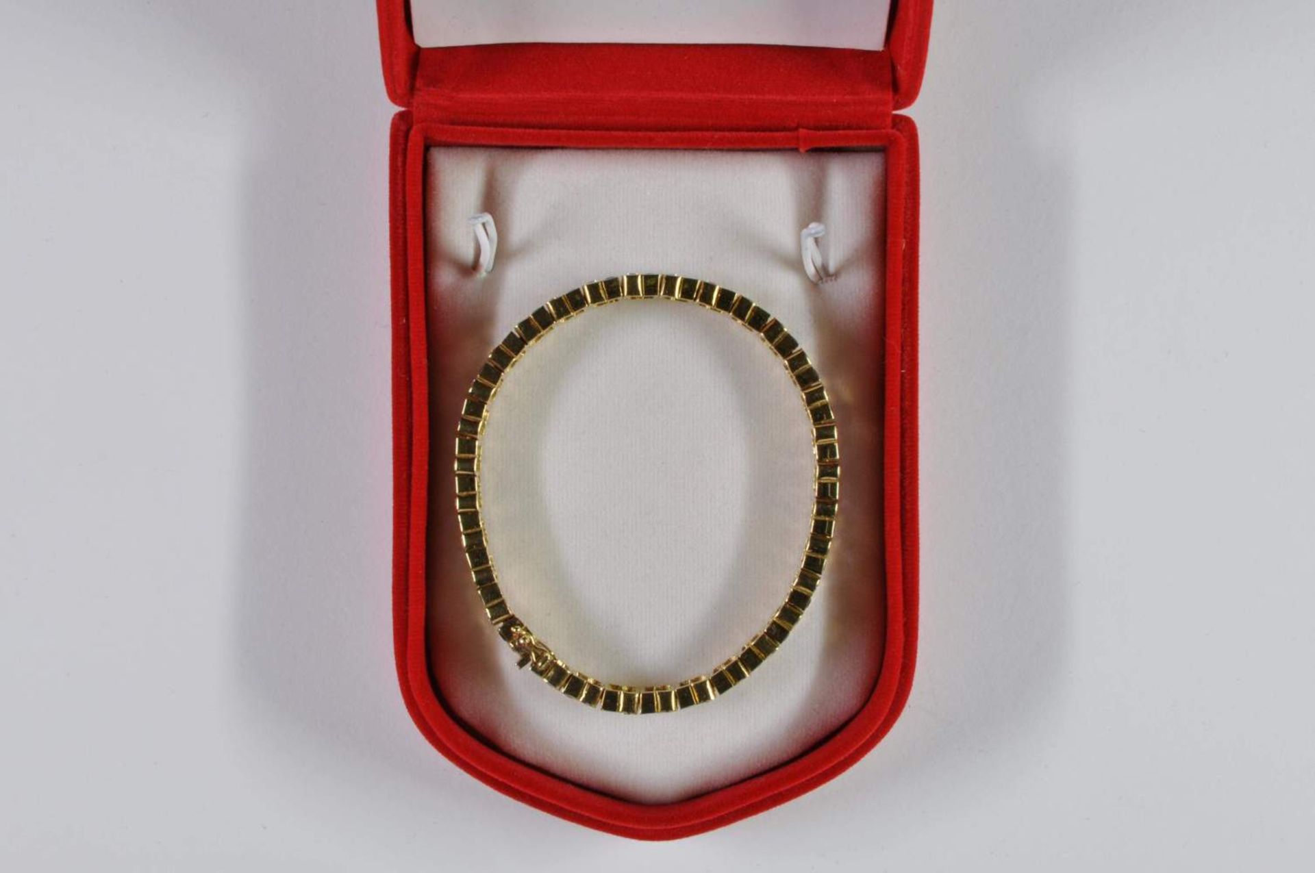 Saphir-Brillant-Armband, 750 Gelbgold, Punze, 66 Brillanten von zus. ca. 3,2ct, 64 Saphiren von zus. - Bild 18 aus 20