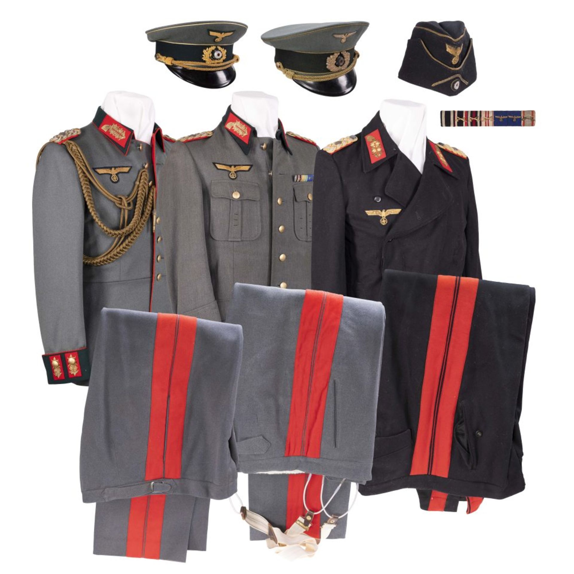Uniformen-Nachlass des Generalleutnants und Kommandeurs der 7. Panzer-Division Dr. Emil Karl Hans - Bild 2 aus 128