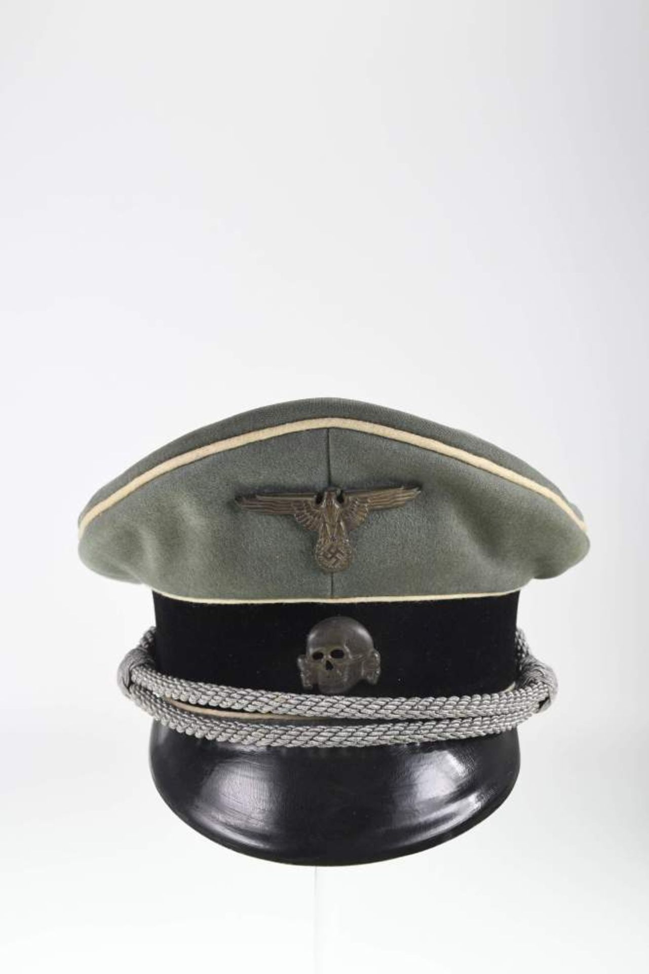 Waffen SS, Schirmmütze für Führer, feldgraues feines Tuch, mit schwarzem Samtbesatzstreifen und - Bild 2 aus 4