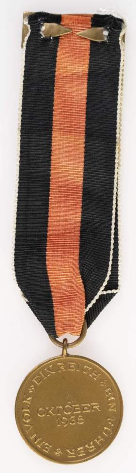 Sudetenland Medaille zur Erinnerung an den 1. Oktober 1938 mit Spange Prager Burg, am Band, OEK - Bild 2 aus 2
