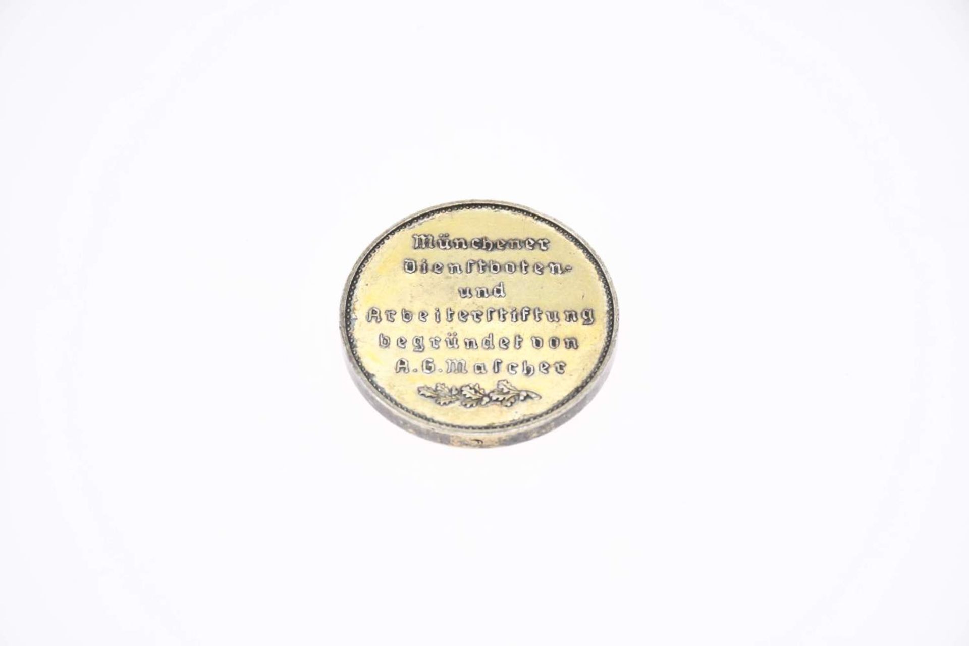 Silbermedaille, (18,99 g, 30 mm), ohne Jahr, unsigniert, Verdienstmedaille der Münchner Dienstboten- - Bild 2 aus 2
