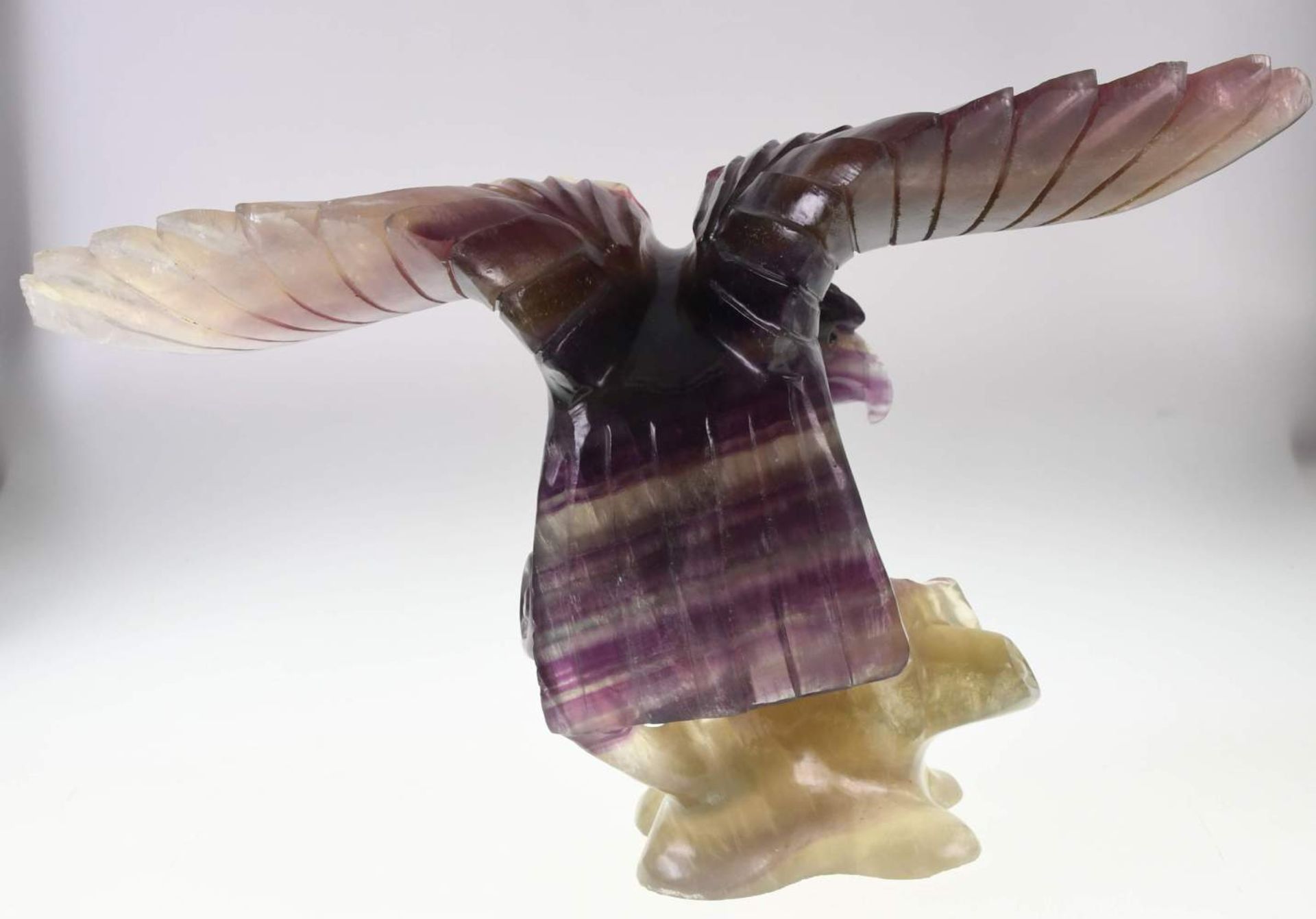 Großer Fluorit Adler mit ausgebreiteten Schwingen, Höhe ca. 16 cm., Schwingenbreite ca. 28cm, leicht - Bild 6 aus 12