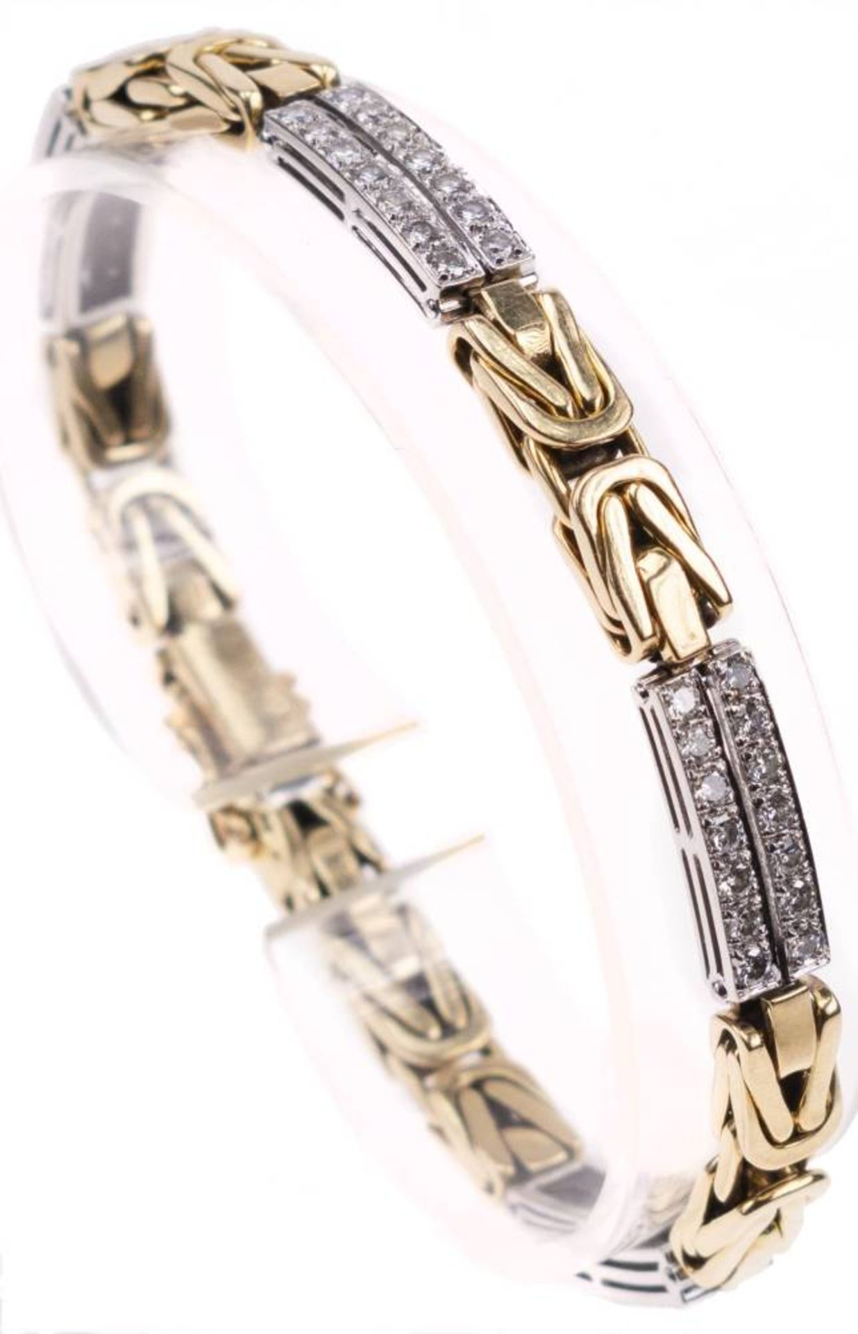 Brillanten Armband, 750 Gold, bicolor, 56 Brillanten von zus. 1,68 ct, TW-Lupenrein, L. ca. 19,5 cm,