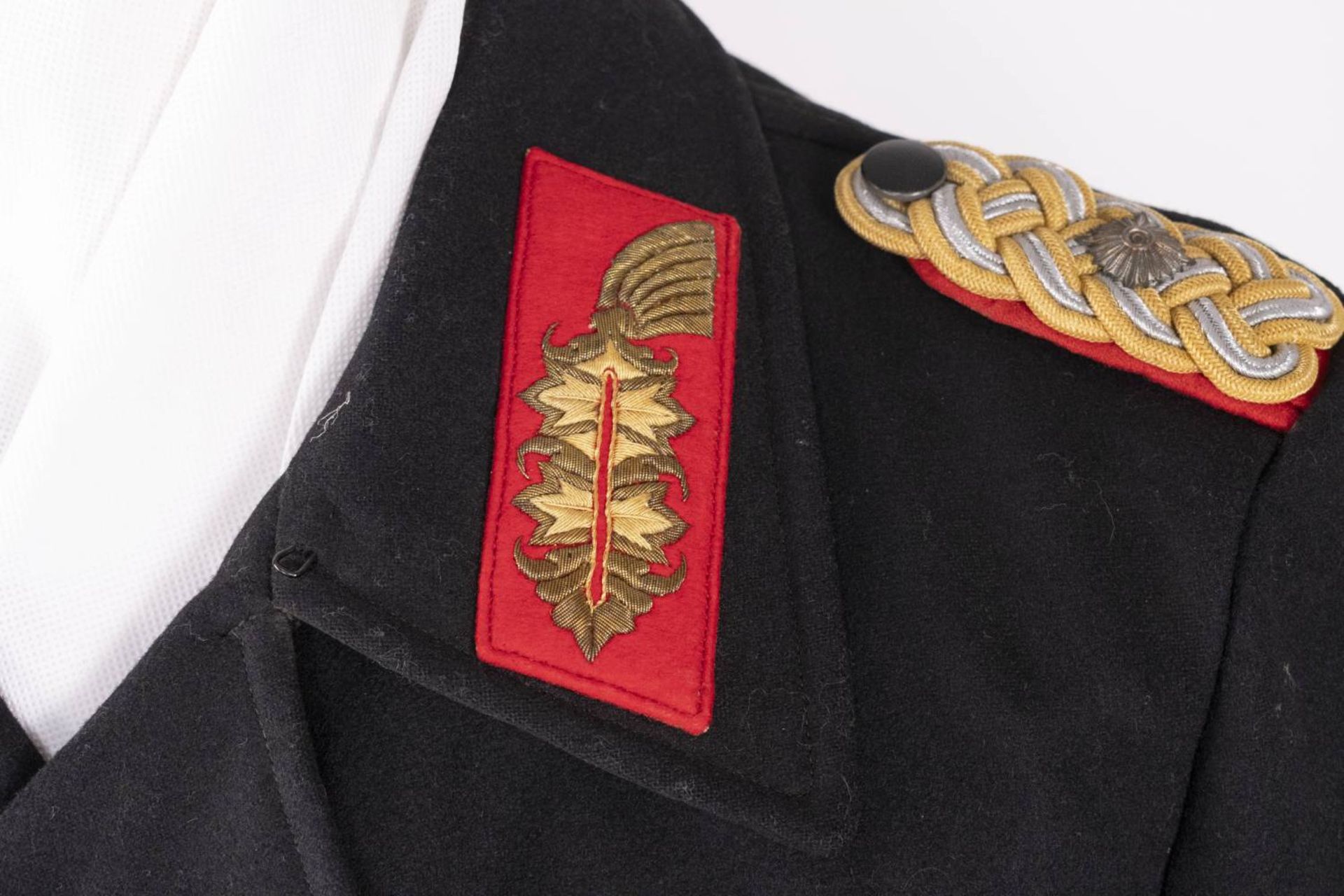 Uniformen-Nachlass des Generalleutnants und Kommandeurs der 7. Panzer-Division Dr. Emil Karl Hans - Bild 82 aus 128