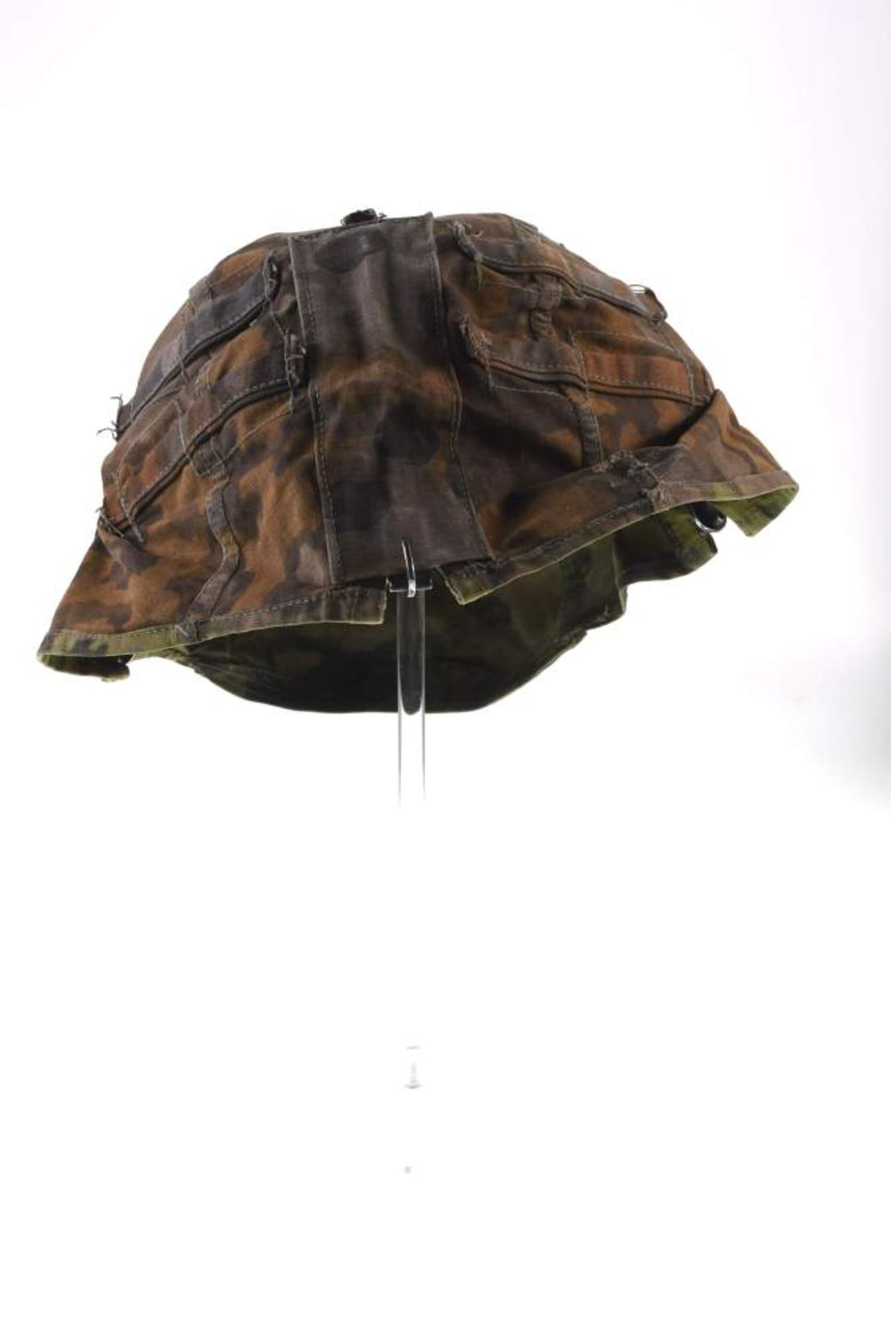 Waffen-SS, Helmbezug 2. Modell im Eichenlaubtarnmuster, Tuchmaterial, wendbar von der braunen auf - Bild 2 aus 6