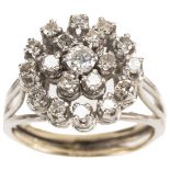 Brillant Diamanten Ring, 585 Weißgold, 1 Brillant von ca. 0,14ct und 18x 8/8 Diamanten zus. ca. 0,