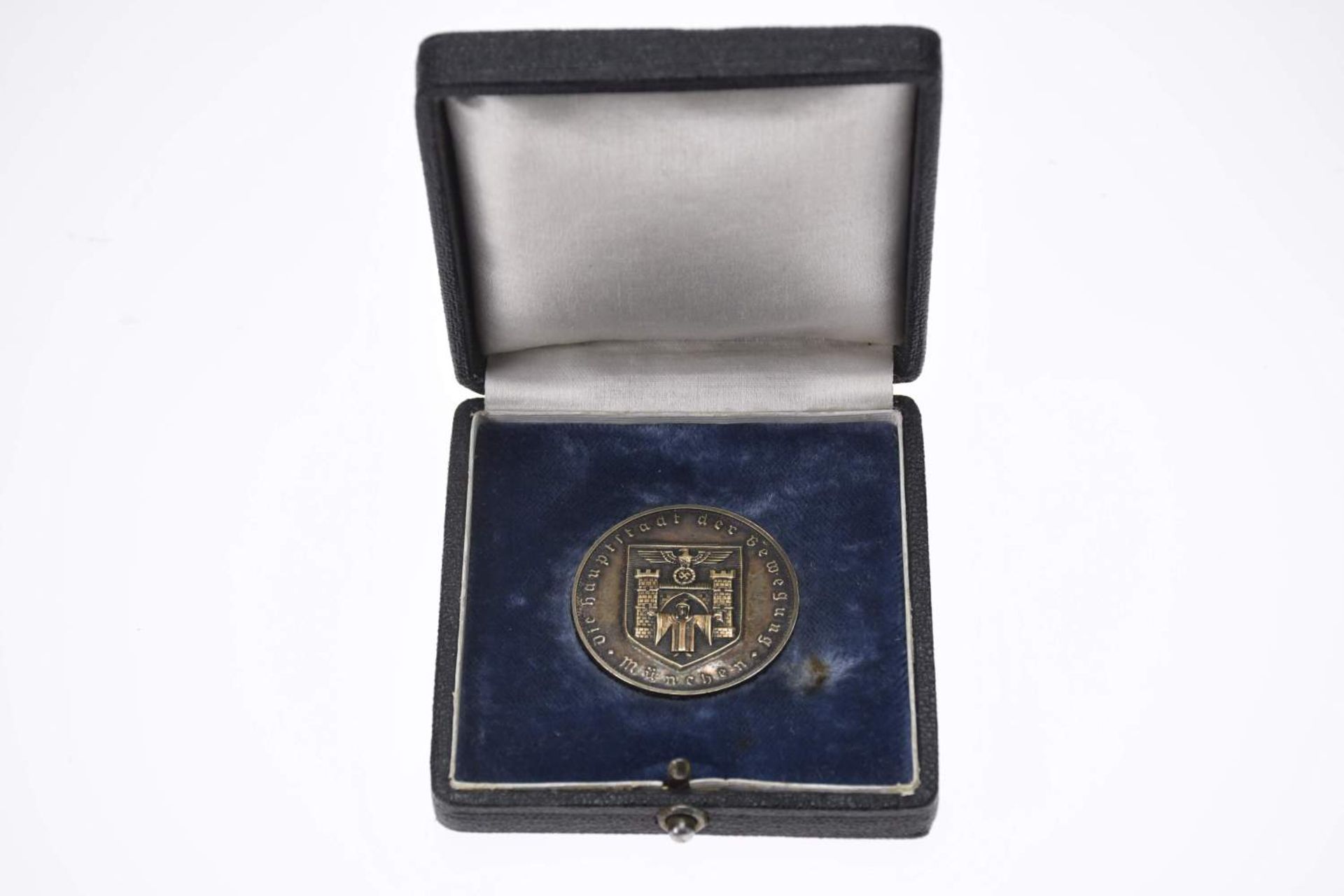 Silbermedaille, (18,98 g, 30 mm), ohne Jahr, unsigniert, Verdienstmedaille der Münchner Dienstboten-