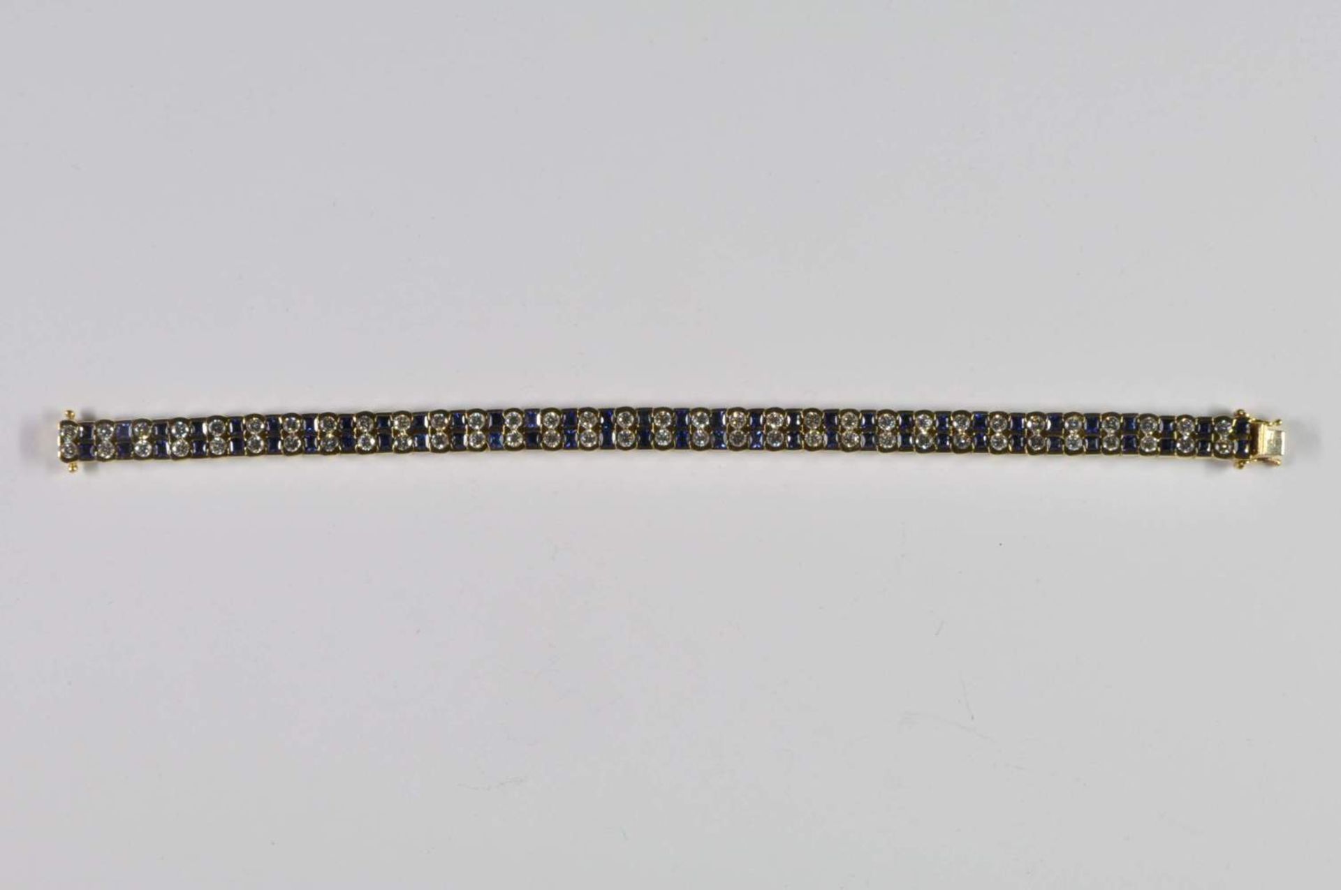 Saphir-Brillant-Armband, 750 Gelbgold, Punze, 66 Brillanten von zus. ca. 3,2ct, 64 Saphiren von zus. - Bild 5 aus 20