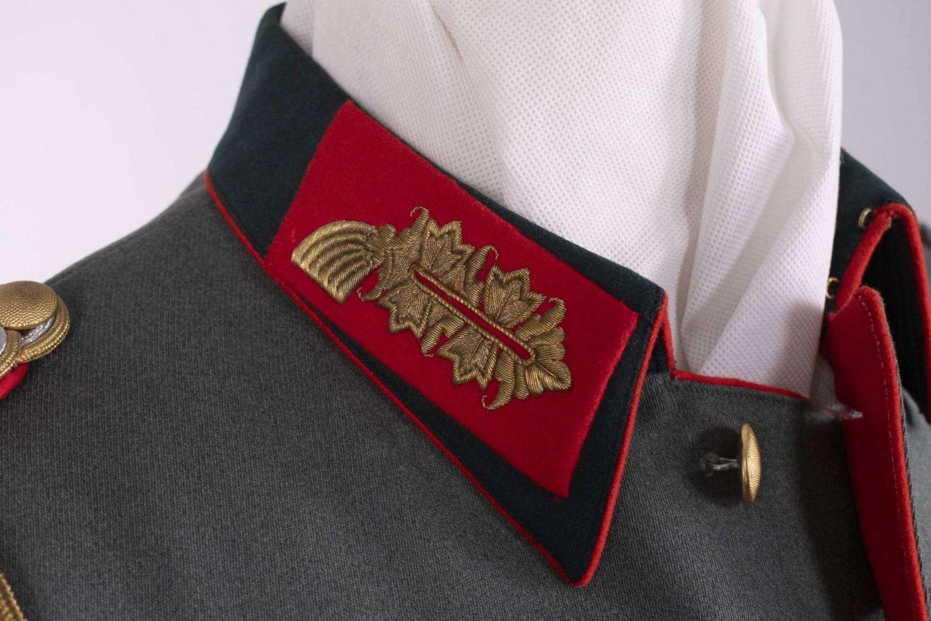 Uniformen-Nachlass des Generalleutnants und Kommandeurs der 7. Panzer-Division Dr. Emil Karl Hans - Bild 14 aus 128