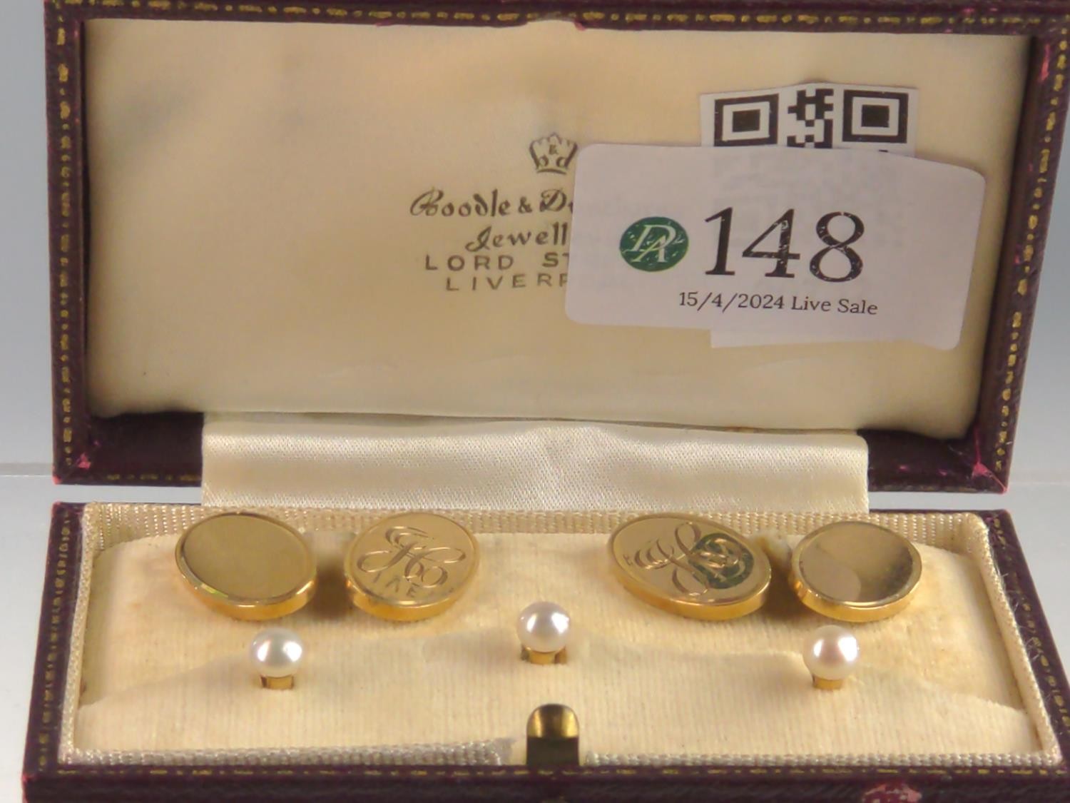 Pair of 9ct gold cufflinks, hallmarked Birmingham 1958, one oval plaque engraved with initials, gros