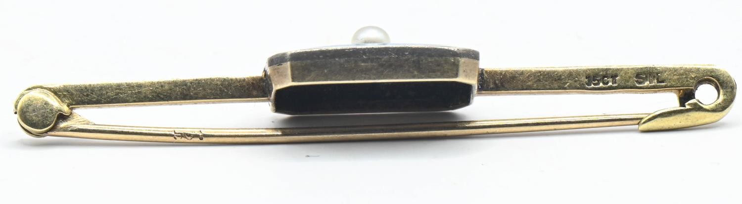 15ct gold bar brooch with a silver set enamel panel with central pearl. Gross weight 3.84g  - Image 2 of 2