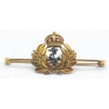 15ct gold and enamel naval sweetheart brooch, length 48mm, gross weight 4.4 grams 