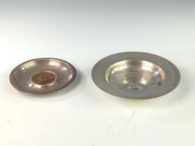 Silver Armada dish, William Comyns & Sons Ltd, London 1969, diameter 10.8cm, 104 grams, and a silve