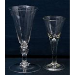 Zwei Kelchgläser/ glass goblets