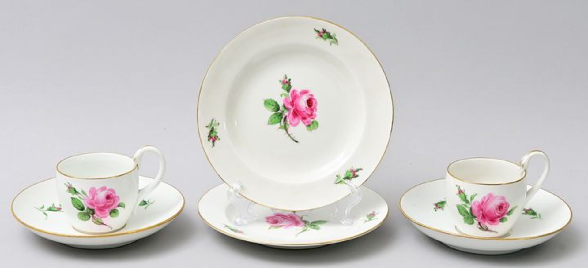 Gedecke Schwanenhenkel/ porcelain sets