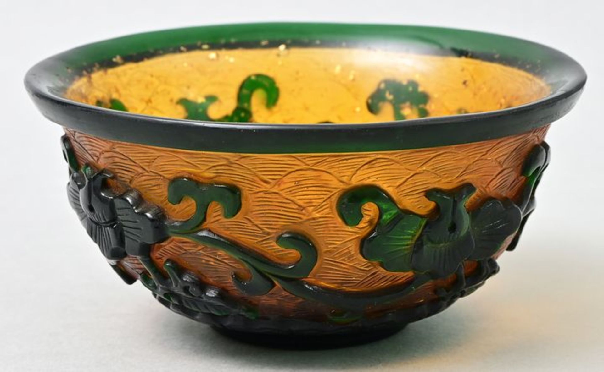 Schale Peking-Glas/ Peking glass bowl