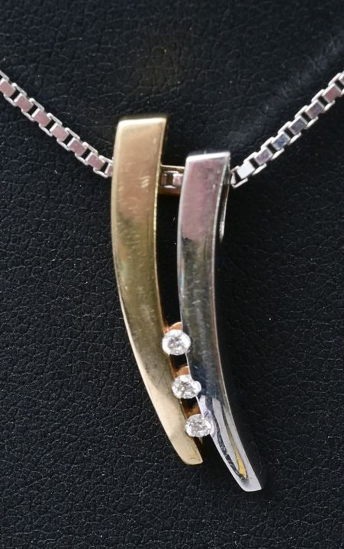 Kette mit Anhänger/ necklace with pendant