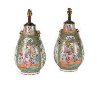 A PAIR OF CHINESE PORCELAIN LAMPS