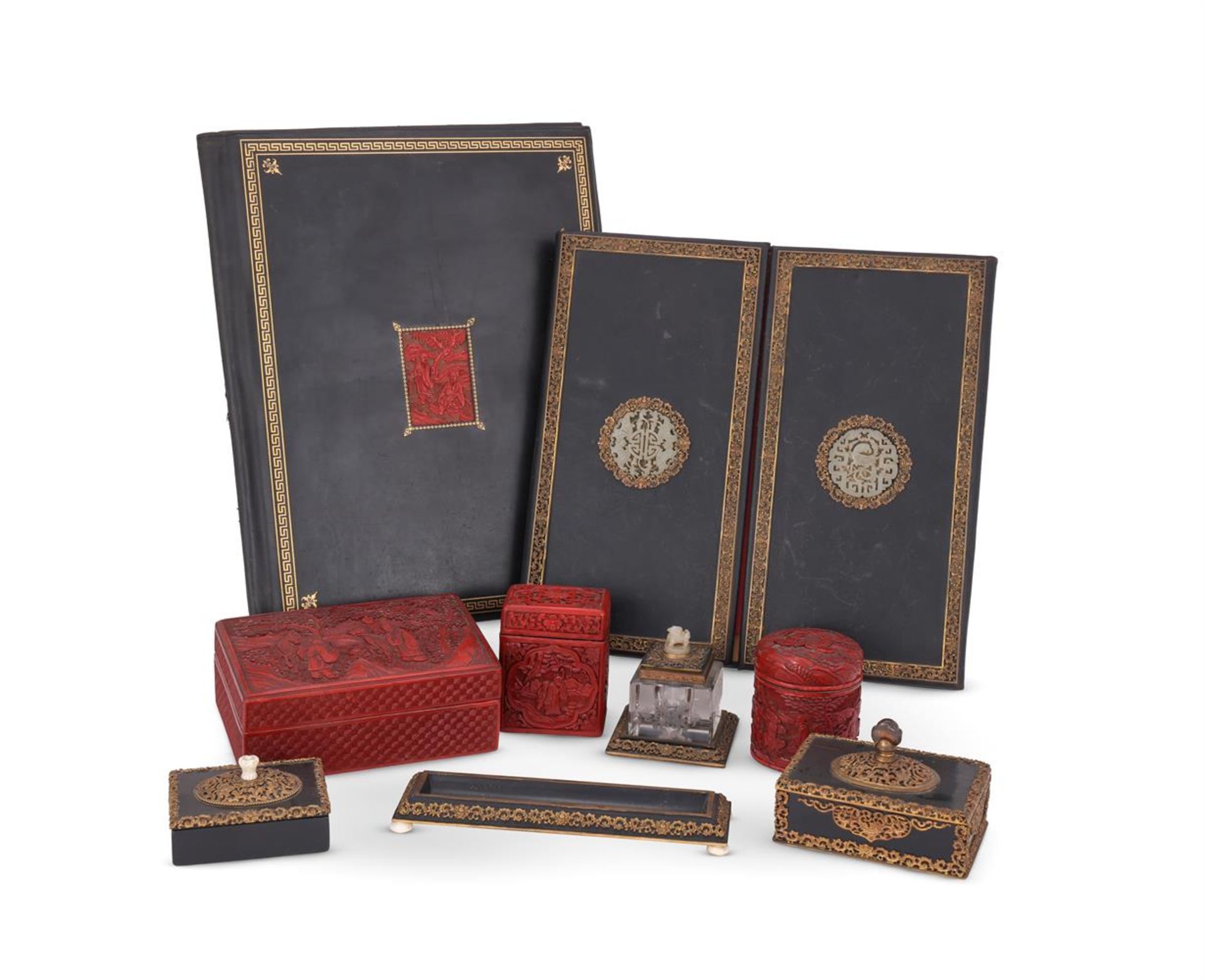 Y E.F. CALDWELL & COMPANY NEW YORK, AN AMERICAN CHINOISERIE GENTLEMAN'S DESK SET