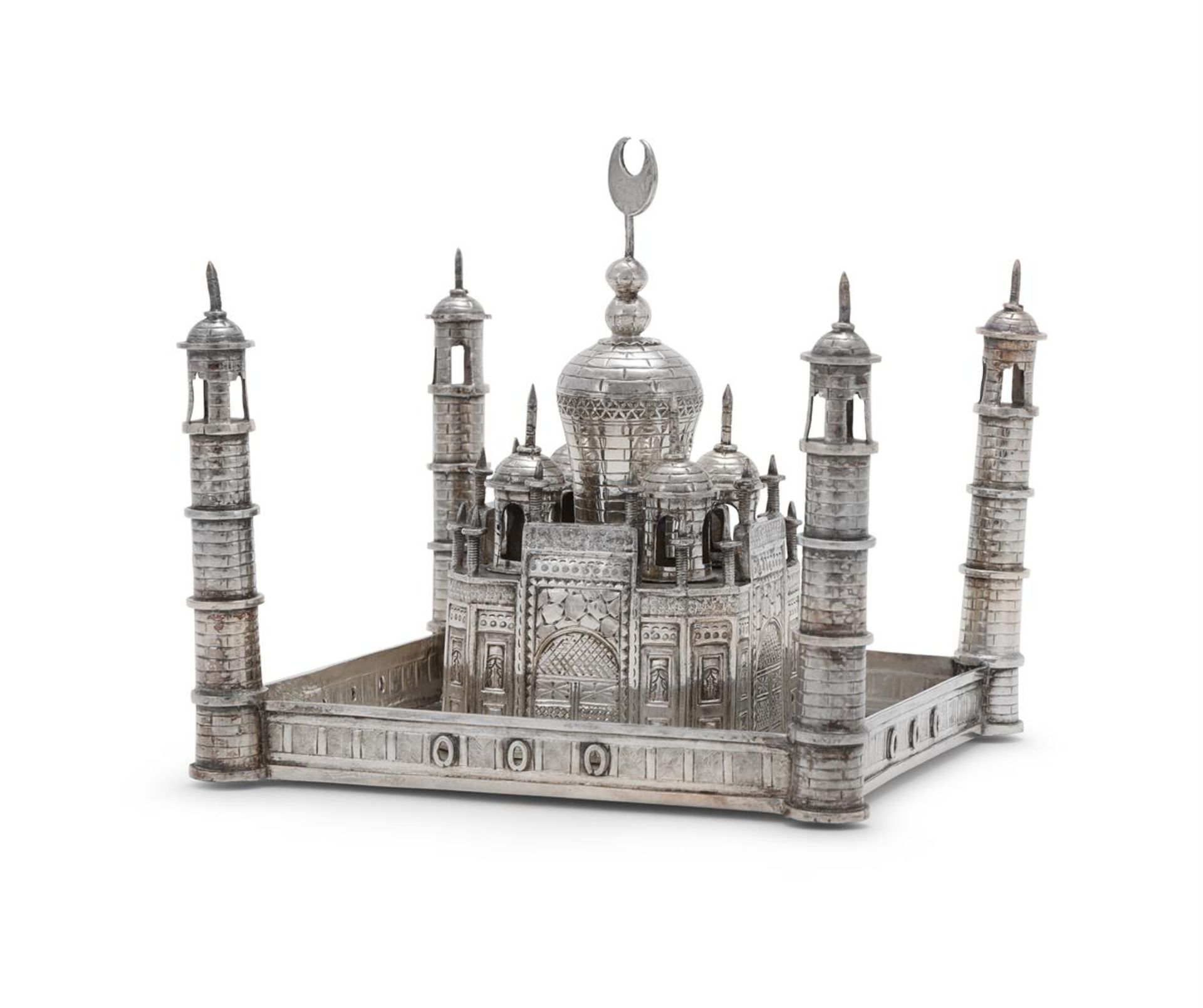 A CHINESE SILVER COLOURED MODEL OF THE TAJ MAHALMAKER'S MARK YLS