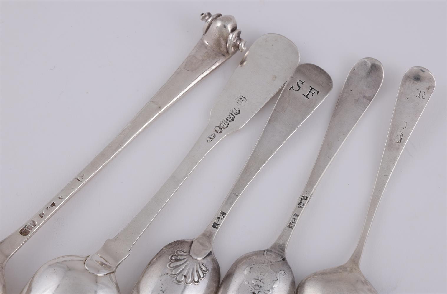 A COLLECTION OF SILVER SPOONS - Image 3 of 3