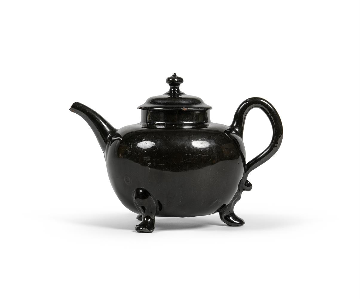 AN ENGLISH BLACK-GLAZED RED POTTERY TEAPOT AND COVER OF JACKFIELD POTTERY TYPE MID 18TH CENTURY - Image 2 of 2