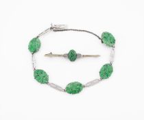 A 1930S JADEITE JADE AND WHITE GOLD BRACELET AND A SIMILAR BAR BROOCH
