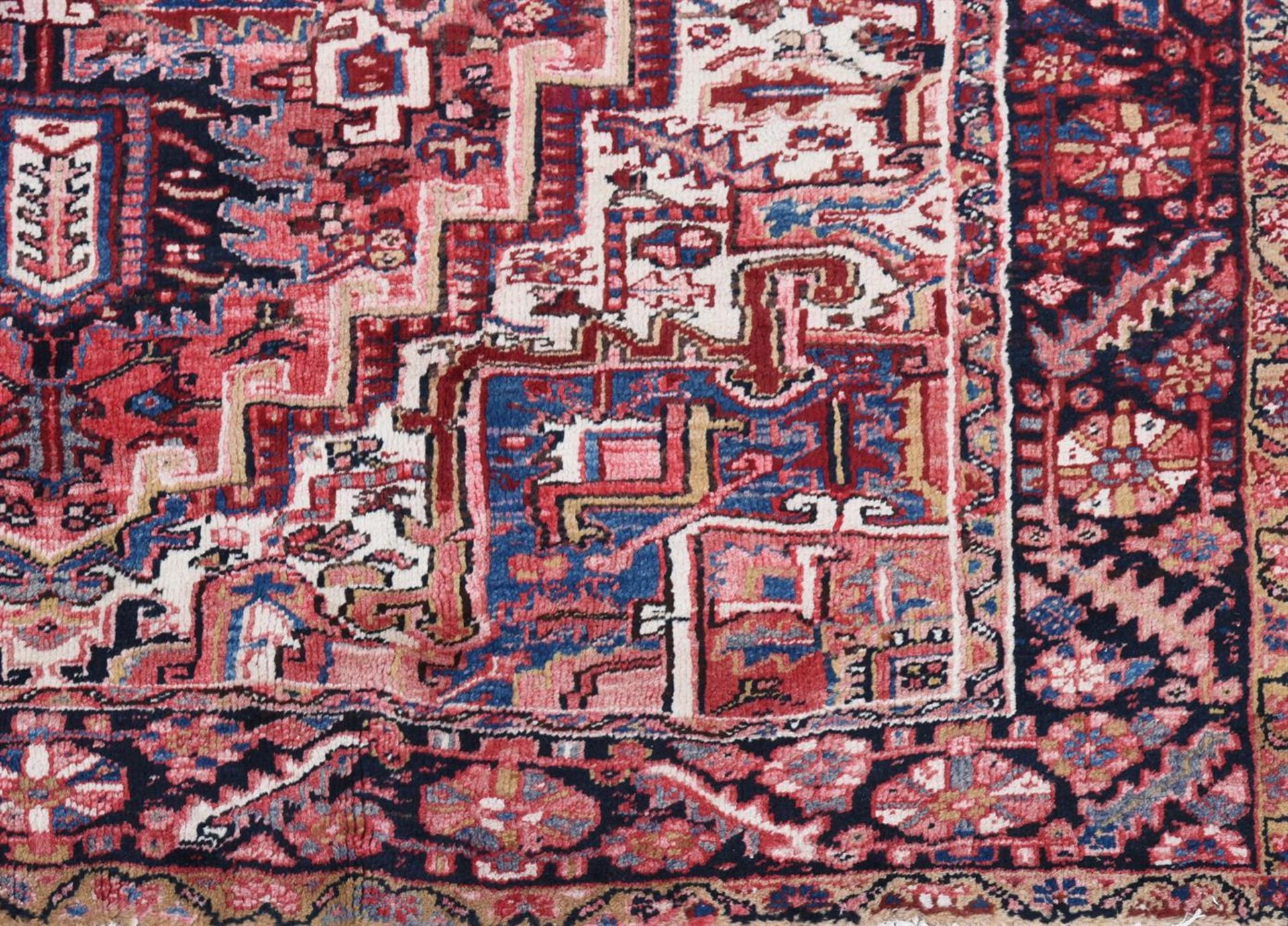 A HERIZ CARPET - Image 3 of 3