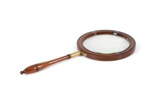 Y A LARGE ROSEWOOD LIBRARY MAGNIFYING OR GALLERY GLASS, EARLY 20TH CENTURY