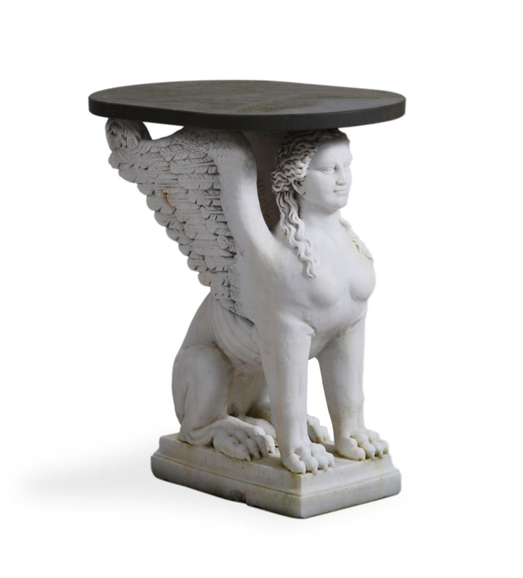 A PAIR OF CARVED WHITE MARBLE AND SLATE SIDE TABLES OF SPHINX BASE FORM, MODERN - Bild 3 aus 4
