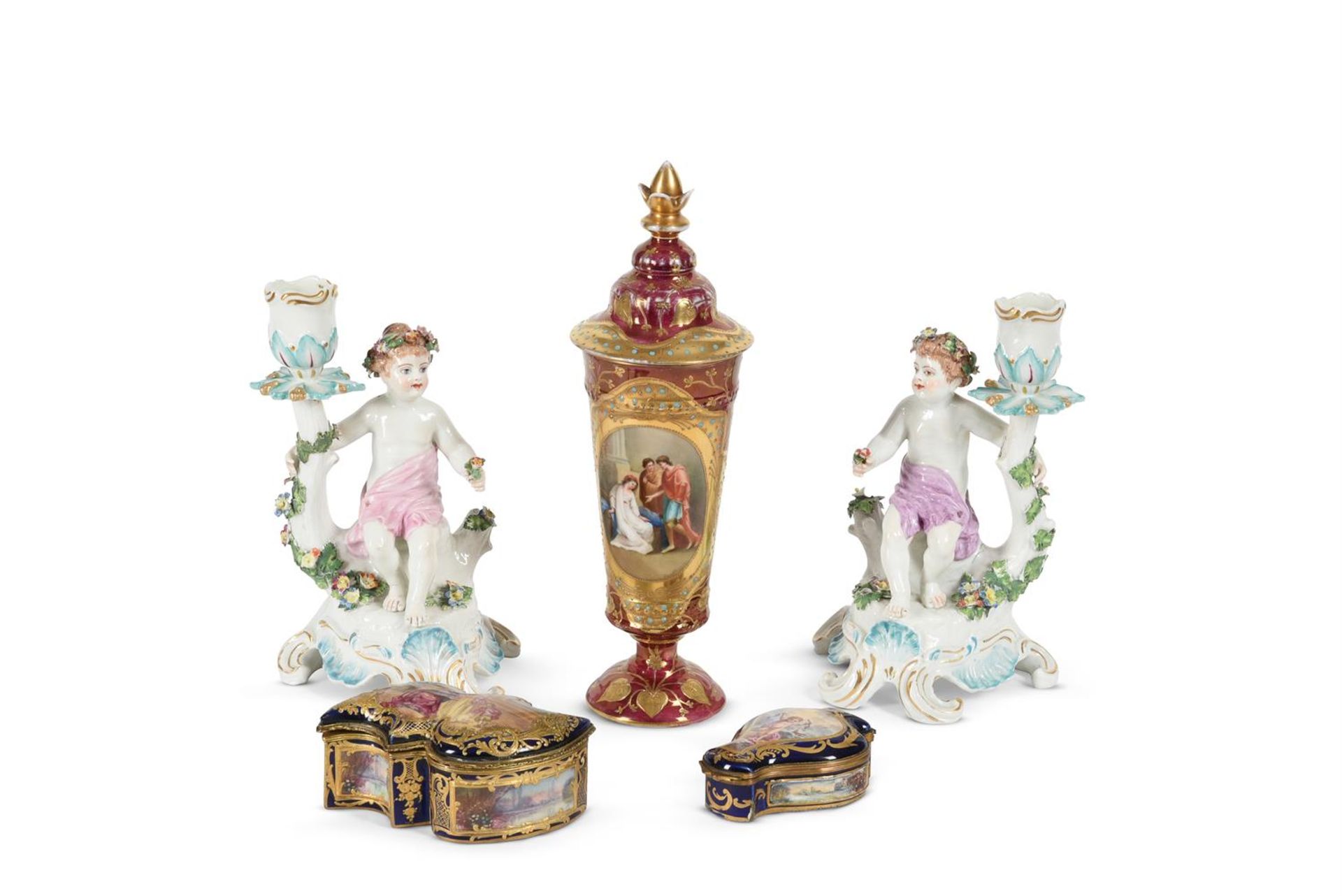 A VIENNA-STYLE PORCELAIN RED-GROUND, GILT AND 'JEWELLED' VASE AND COVER, LATE 19TH CENTURY