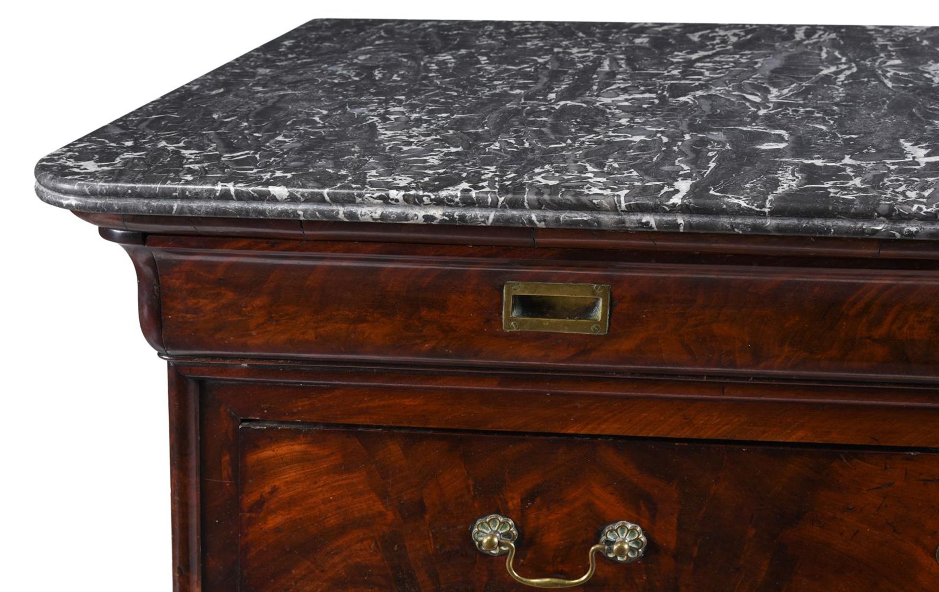 A LOUIS-PHILIPPE MAHOGANY AND MARBLE TOPPED COMMODE OR CHEST OF DRAWERS - Bild 2 aus 2