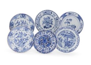 A GROUP OF SIX CHINESE BLUE AND WHITE PLATES