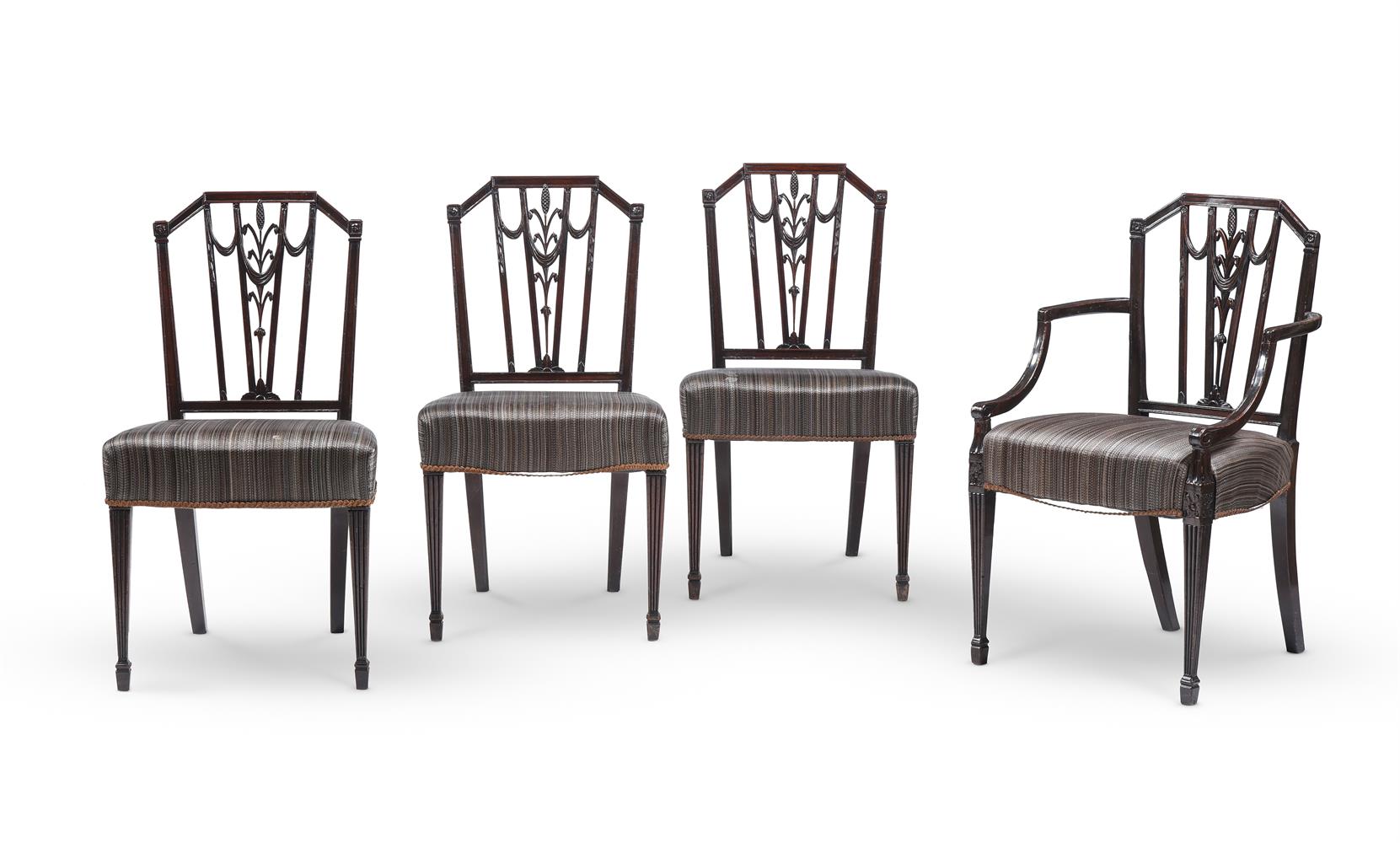 A SET OF SEVEN MAHOGANY DINING CHAIRS IN GEORGE III STYLE - Image 2 of 5