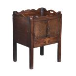 A GEORGE III MAHOGANY TRAY TOP NIGHT COMMODE