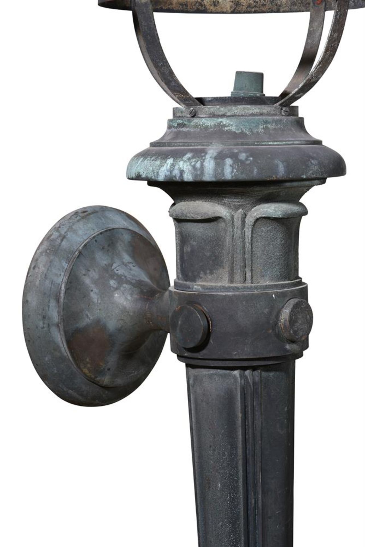 A PAIR OF VERY LARGE WILLIAM IV BRONZE WALL MOUNTED LAMPS OR TORCHERES, CIRCA 1835 - Image 4 of 6