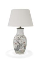 A CHINESE PORCELAIN TABLE LAMP, POSSIBLY JAPANESE, 20TH CENTURY