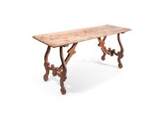 A SPANISH WALNUT CENTRE OR SERVING TABLE, LATE 18TH CENTURY