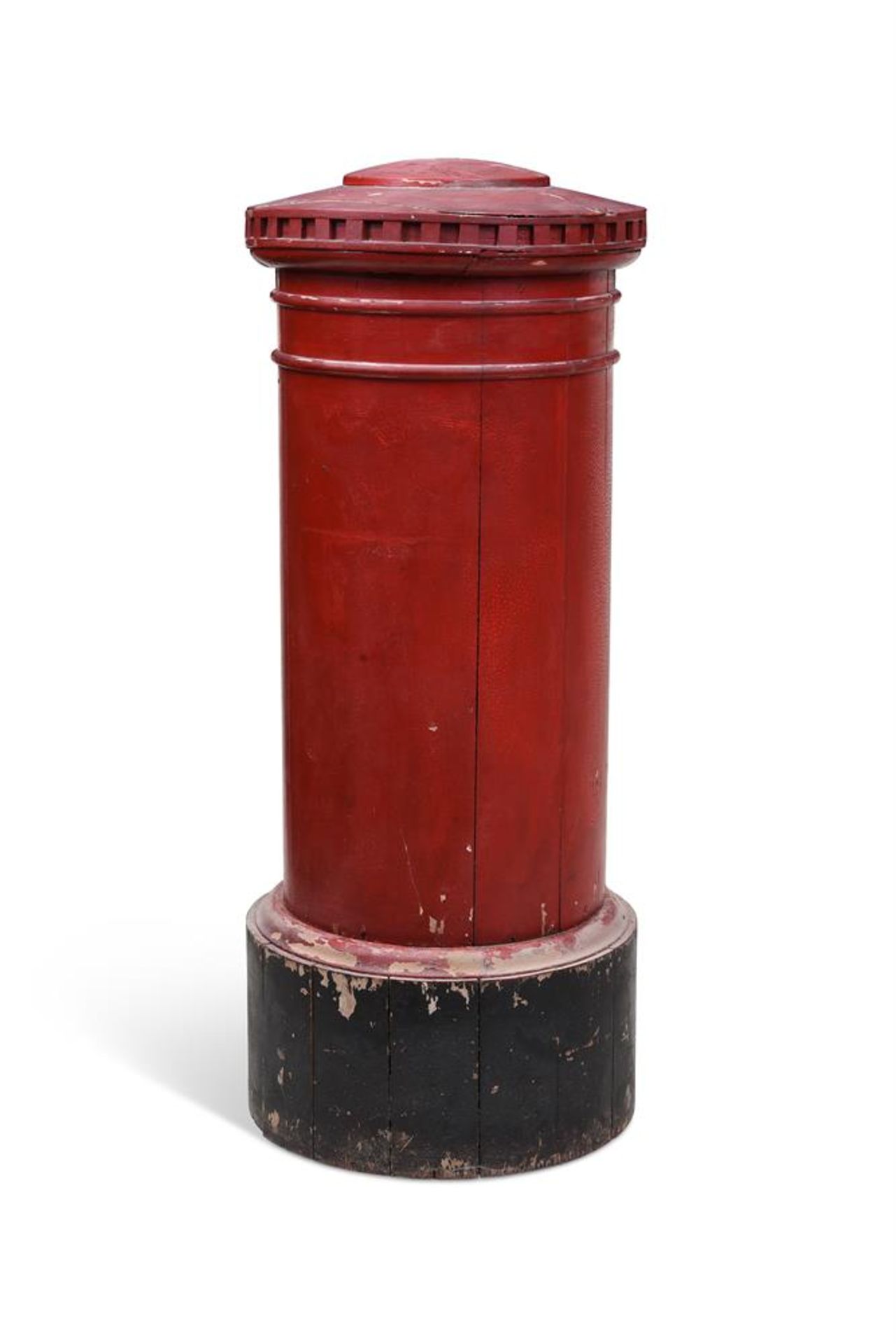 A RARE LATE VICTORIAN 'COUNTRY HOUSE' CARVED AND PAINTED WOOD PILLAR POST BOX, LATE 19TH CENTURY - Bild 4 aus 4