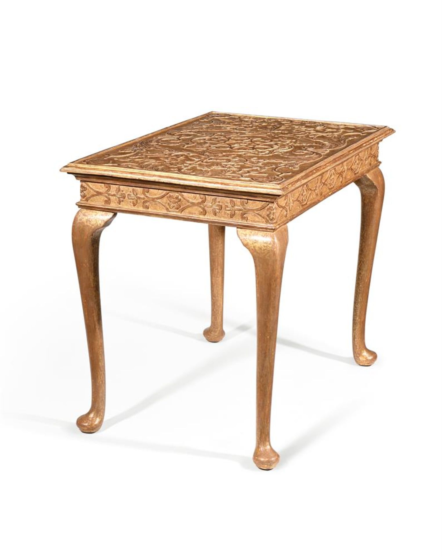A GEORGE I GILTWOOD AND RELIEF-DECORATED SIDE TABLE, CIRCA 1720 - Bild 2 aus 10