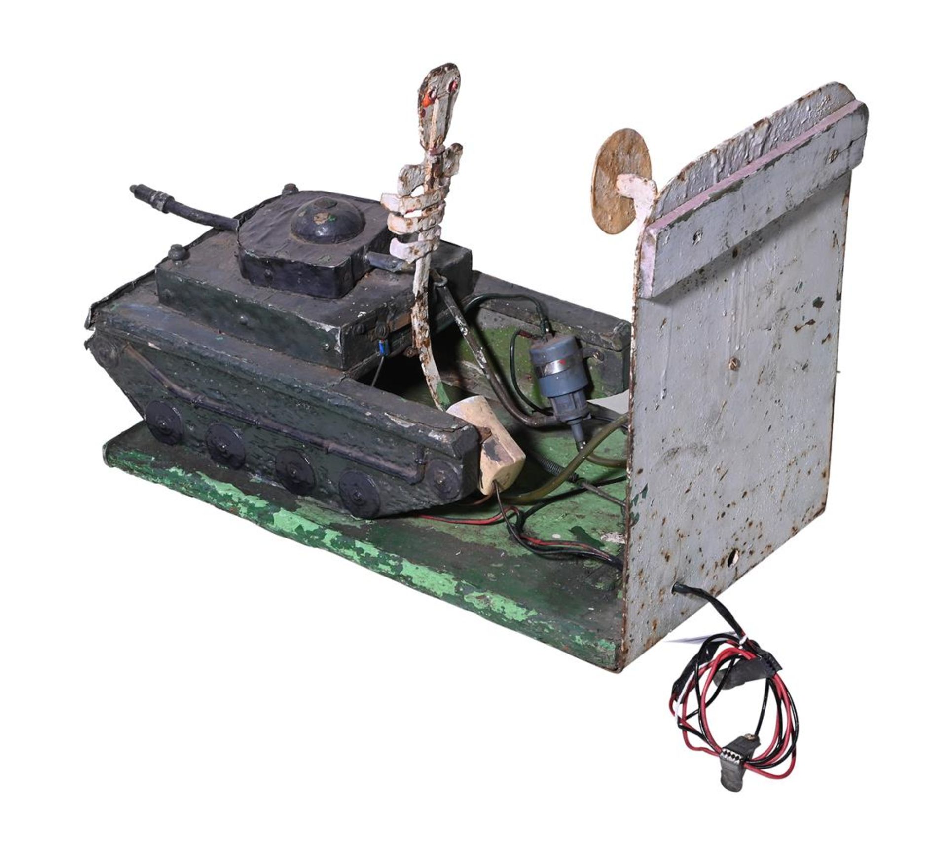 A SCRATCH-BUILT PAINTED METAL AND WOOD FAIRGROUND 'SKELETON TANK' SPRAY TARGET - Image 2 of 2